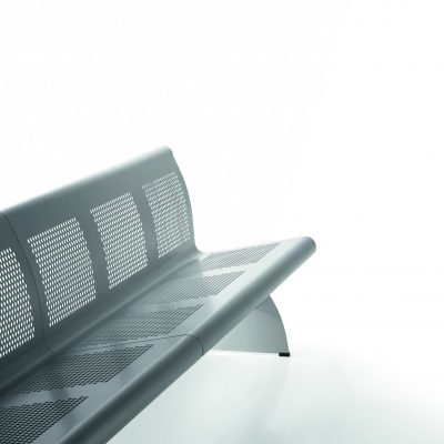 Stevige zitbank Vacante - voor een wachtruimte - metalen uitvoering - diagonale invalshoek